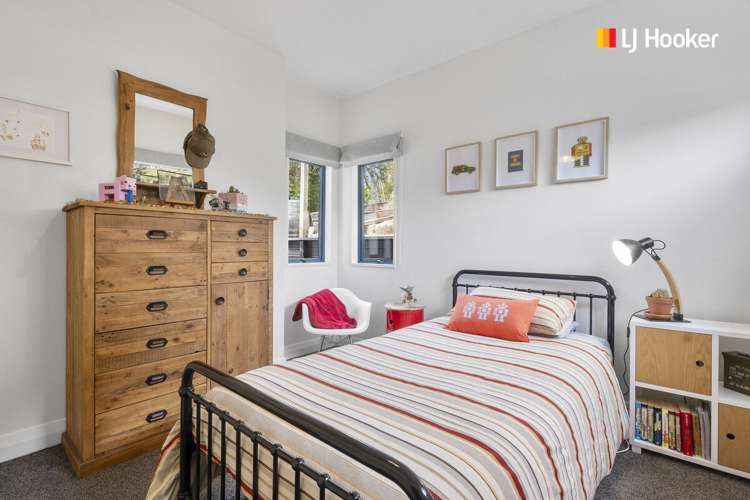 553 Portobello Road Company Bay_15