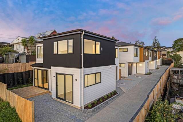 Last Opportunity! Move In for $1,168,000!