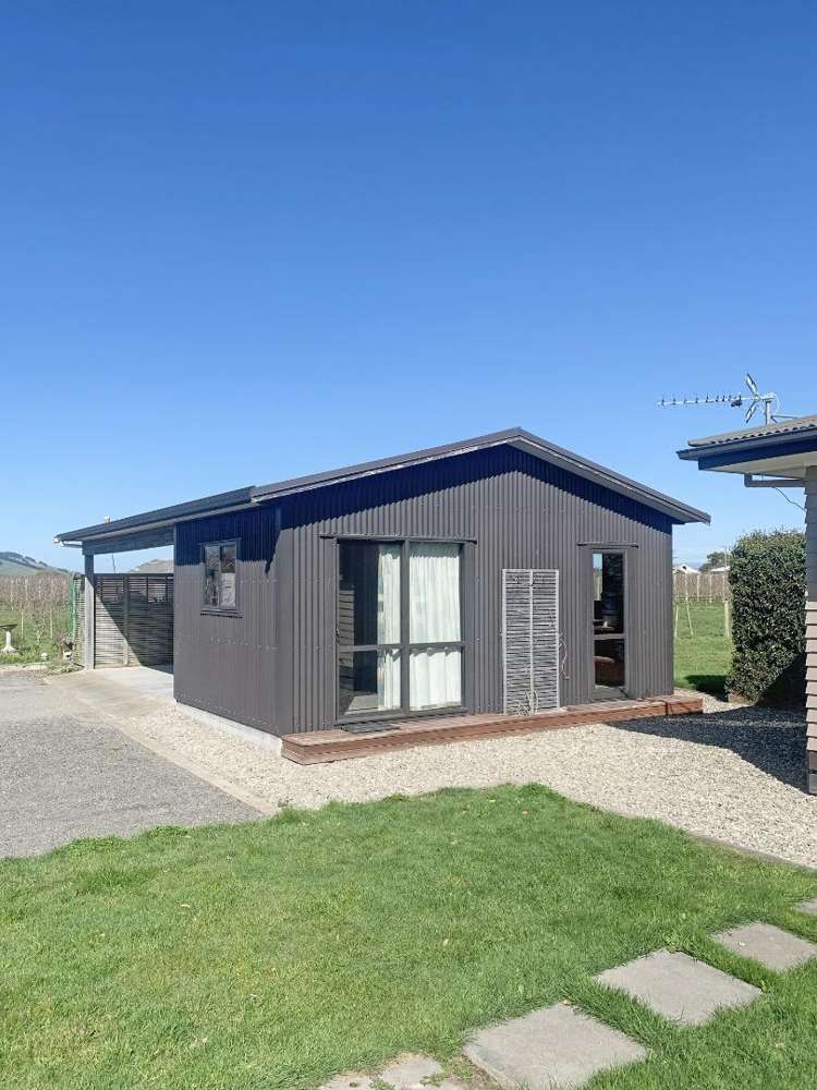 151 Longlands Road East 10486_15