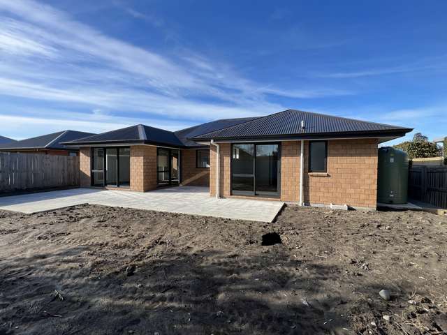 29 Geoff Geering Drive Netherby_2