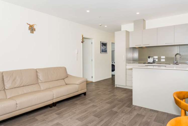 303b/160 Hobsonville Point Road Hobsonville_1