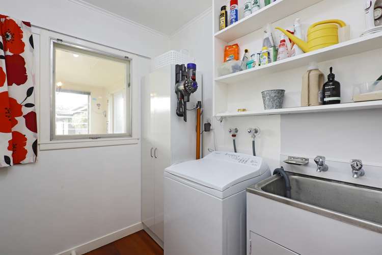 3 Carl Avenue Havelock North_13