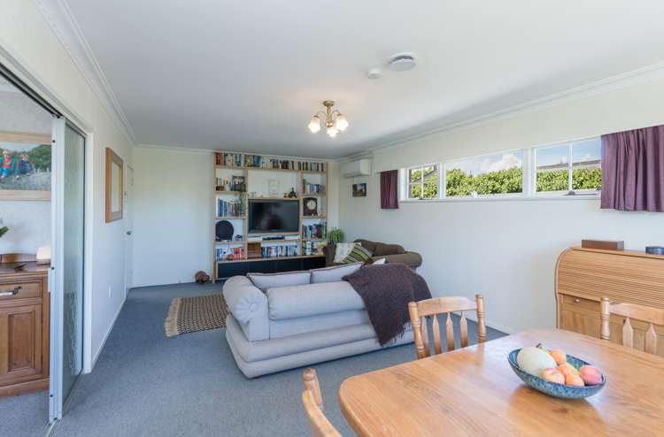 3 Balmoral Place Stoke_13