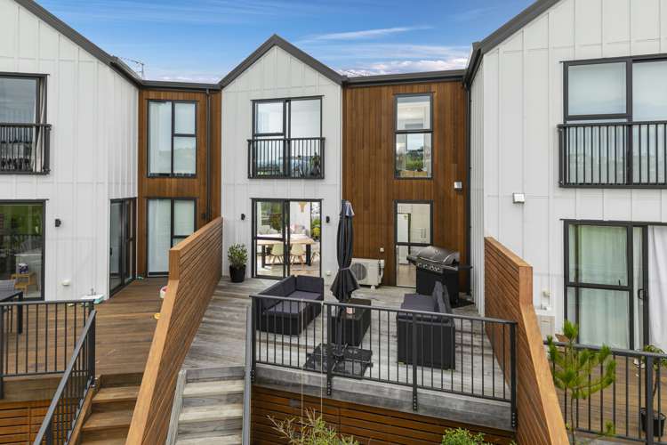 105 Bonair Crescent Silverdale_12