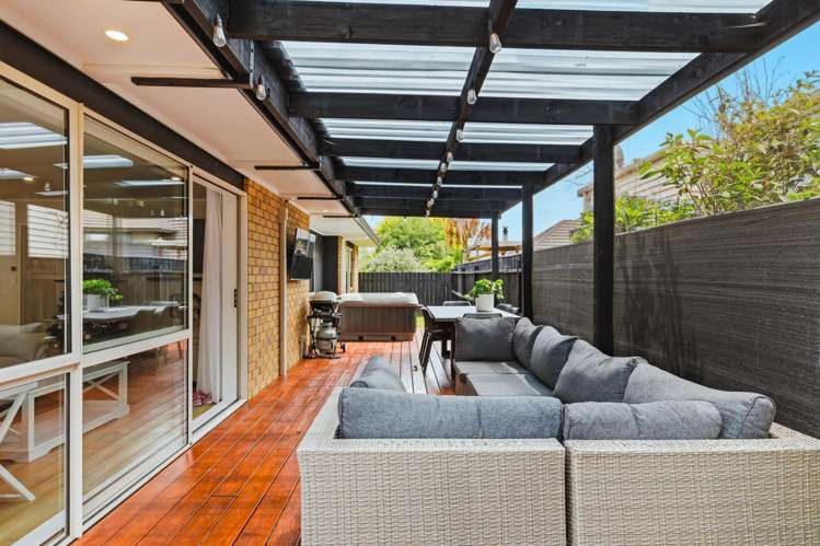 2/15 Kotare Street Hilltop_25