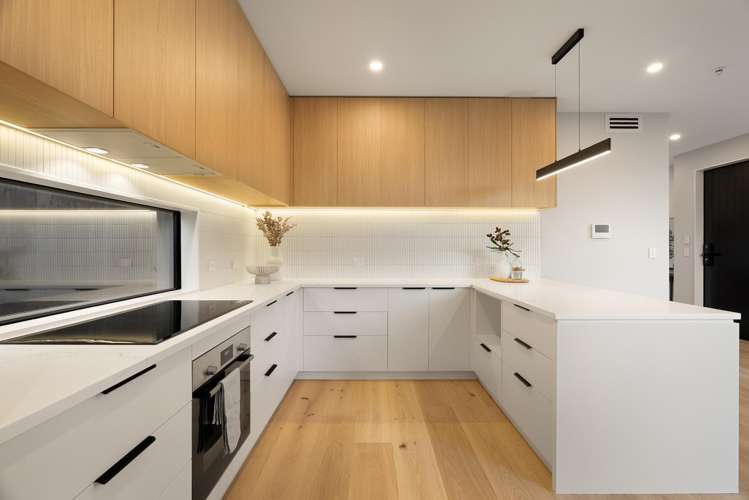 8a Catalina Crescent Forrest Hill_3