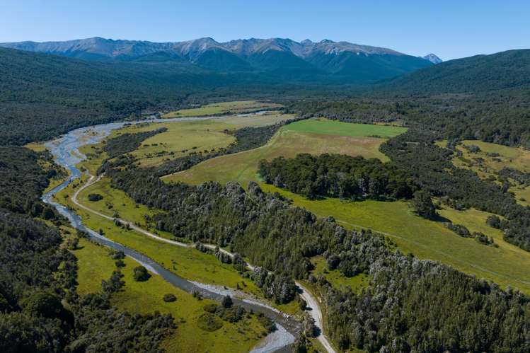 990 Howard Valley Road Howard_17