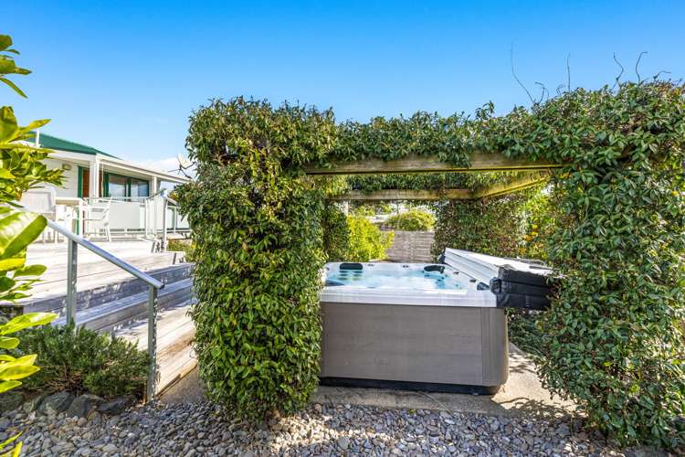 201 Omaha Drive Omaha_8