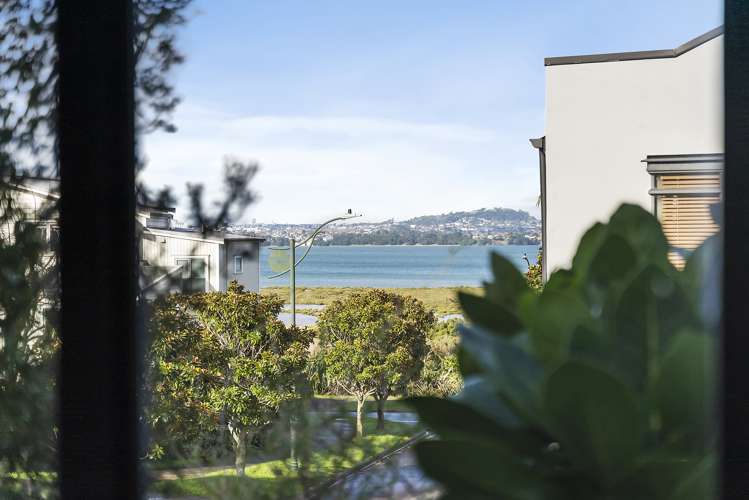 1 Siena Place Te Atatu Peninsula_23