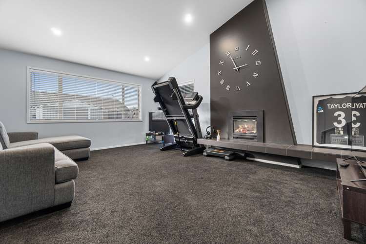 7 Barrington Drive Huntington_9