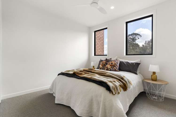 38 Alamein Terrace Mount Albert_10