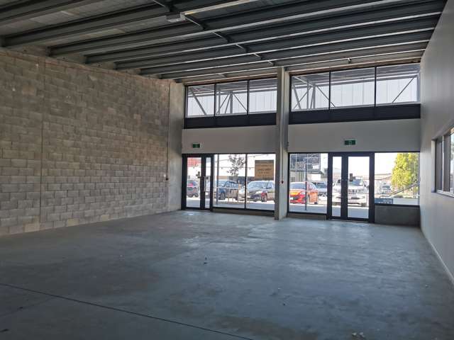 Enormous potential retail unit for sale in Panmure