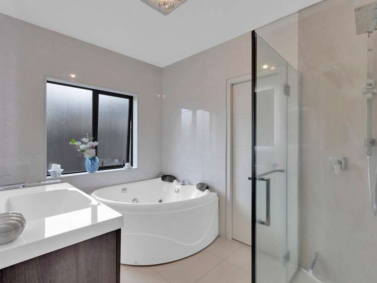 9 Aquila Crescent Rototuna North_22