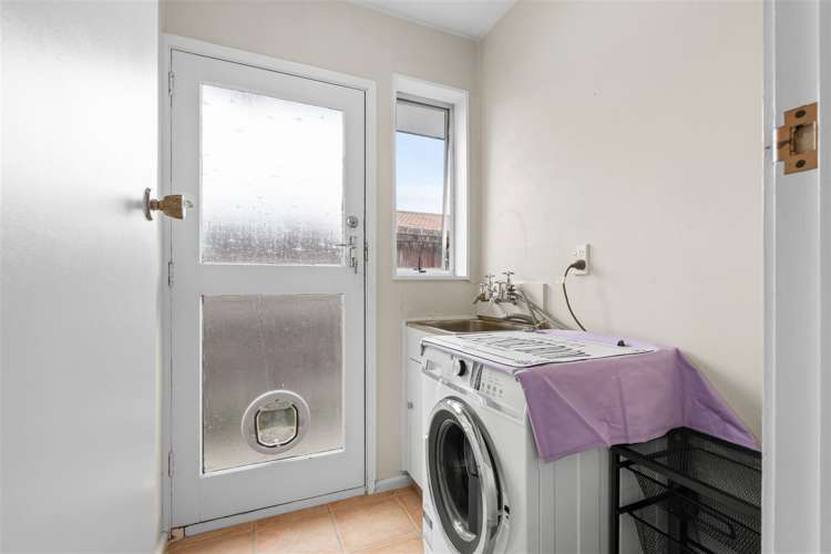 39 Ambleside Drive Burnside_11