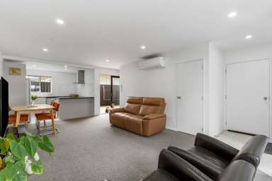 100B Point England Road_3