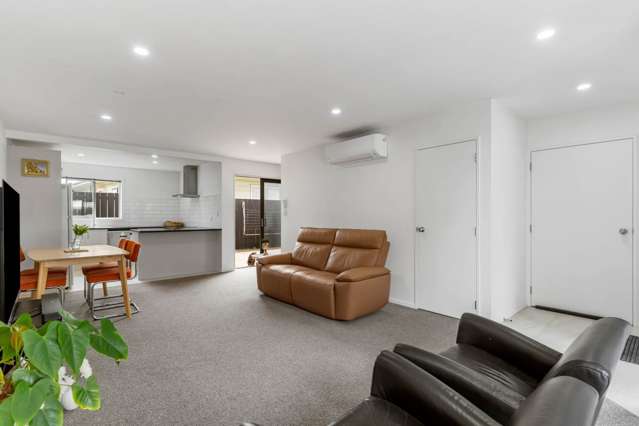 100B Point England Road Pt England_4