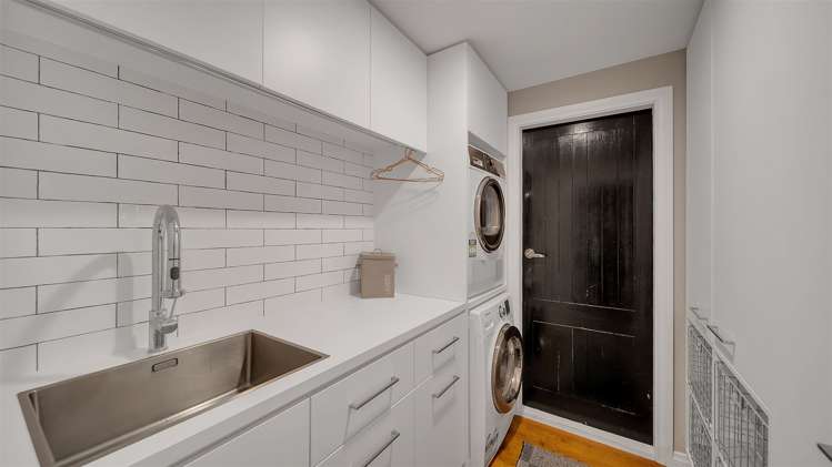 100 Idris Road Bryndwr_25