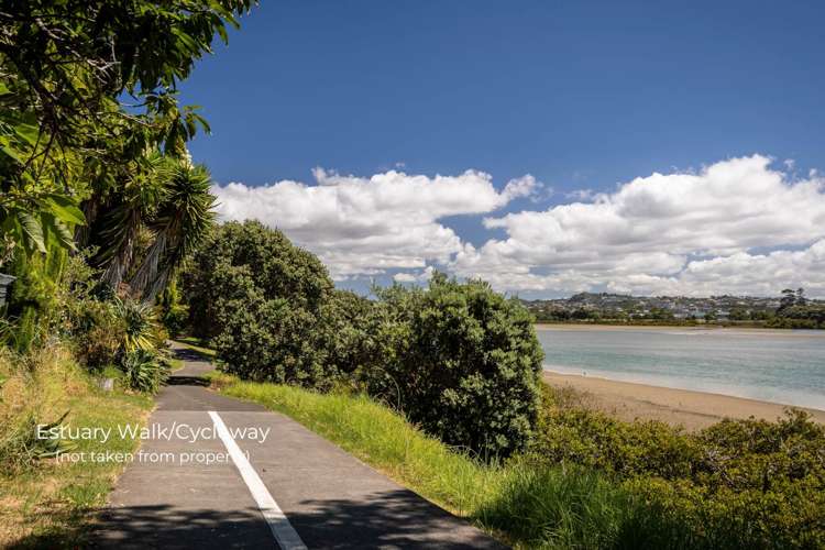 11 Weka Close Red Beach_21