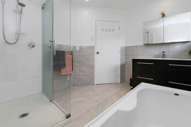 15 Elmslie Place Owhata_13