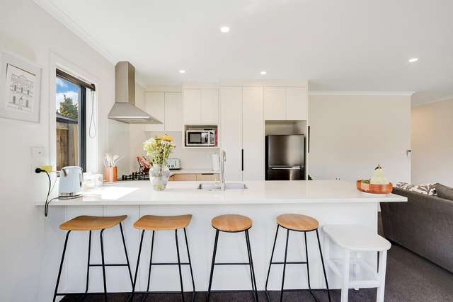 2/11 Forster Avenue Hillcrest_2