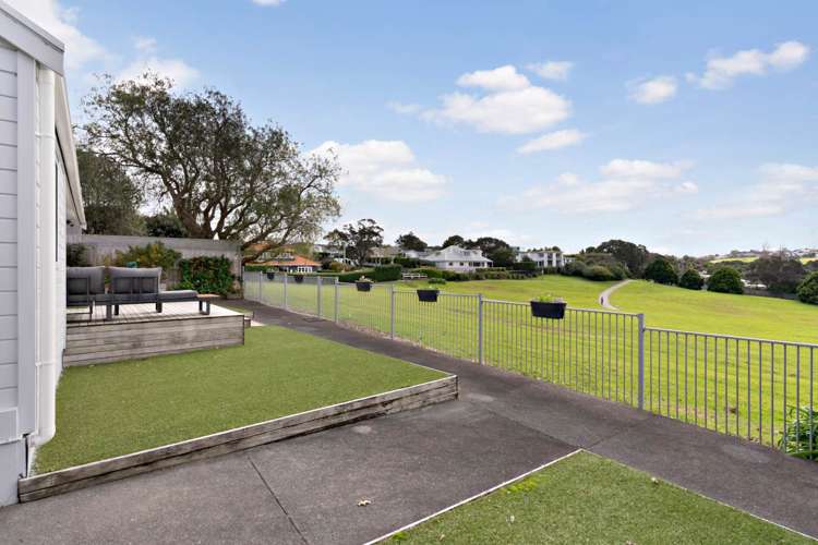 136A Riddell Road_3