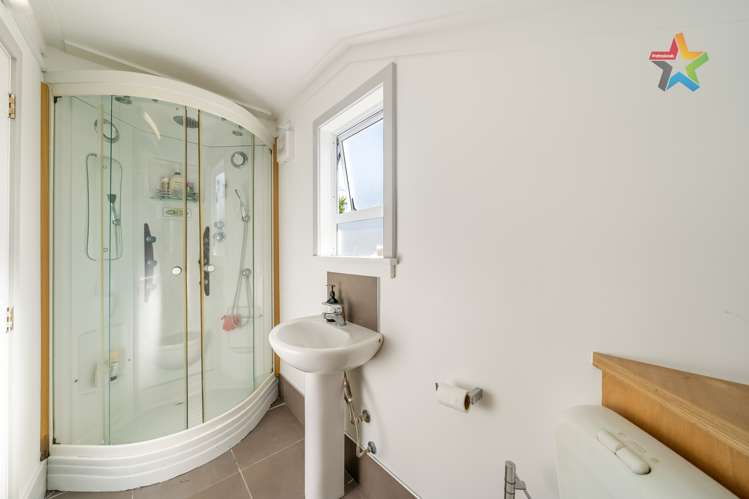 9 Military Road Boulcott_12