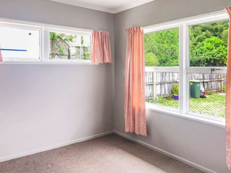 8a Fairclough Road Beach Haven_4