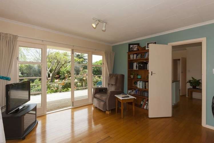 47 Menin Road Raumati South_16