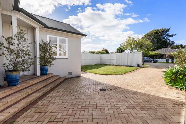 30 Newcastle Terrace Mount Albert_4