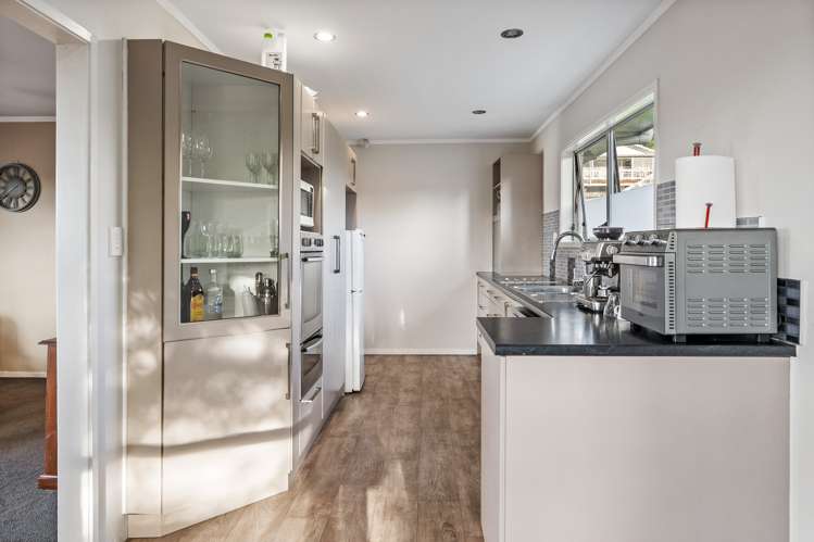 11 Seakens Way Glen Eden_7