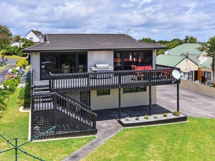 4 Deodar Place Totara Heights_8