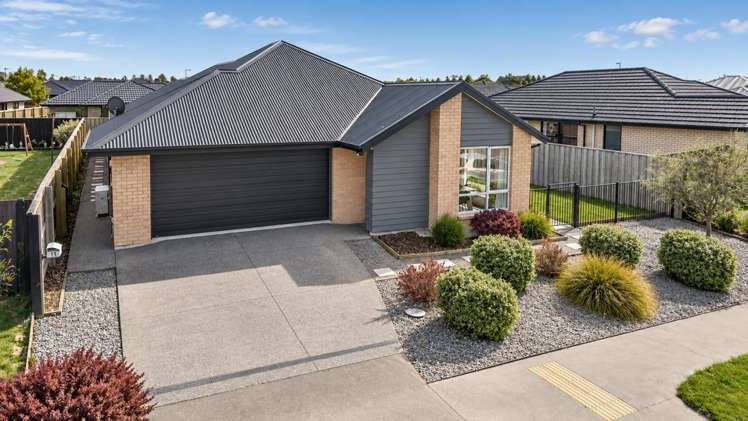 11 Lady Isaac Drive Rolleston_2
