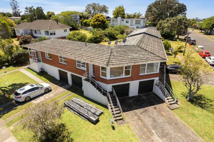 2/19 Lake Pupuke Drive Takapuna_11