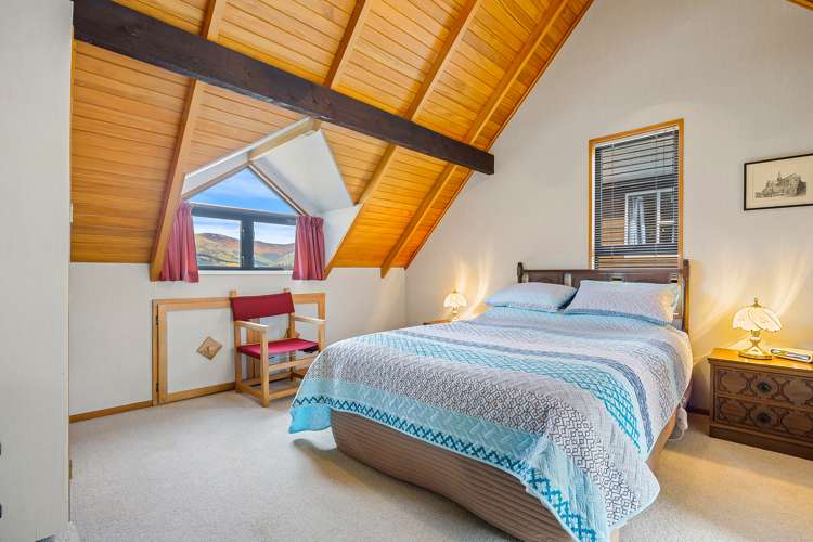 24 Bayview Place Cass Bay_18