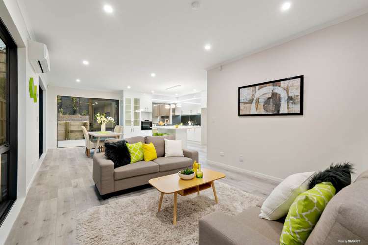 30 Matahae Drive Flat Bush_9