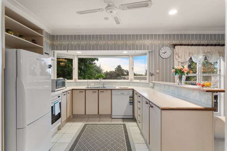 85 Golf Road New Lynn_5