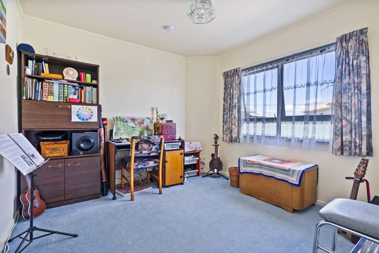 9 Raumati Crescent Onerahi_10