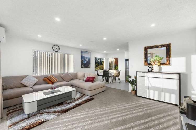 1/34A Helena Street Massey_3