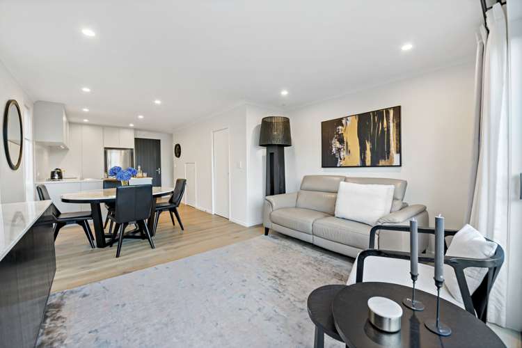 8 Patariki Way Beach Haven_7