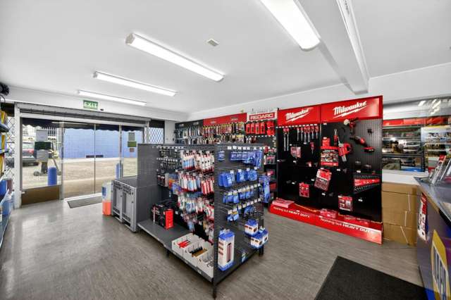 2 Crum Avenue New Lynn_2