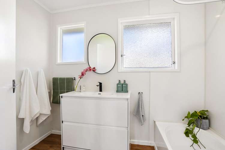 13 Sunvue Road Glen Eden_15