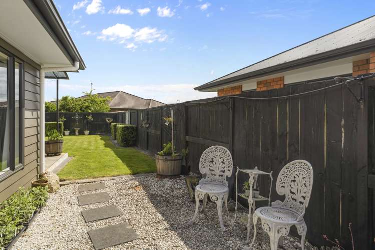 8 Tulip Drive Cambridge_17