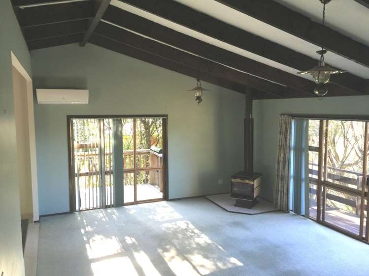 36 Rauhuia Crescent Parau_5