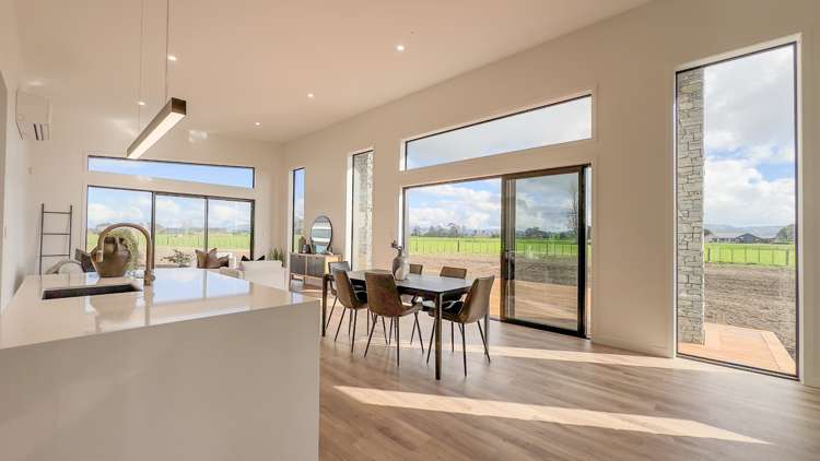 65 Livingstone Road Ngahinapouri_9