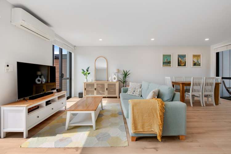 87 Bonair Crescent Silverdale_6