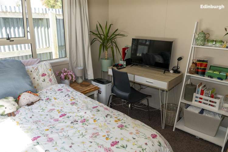 9 Ethel McMillan Place North Dunedin_24