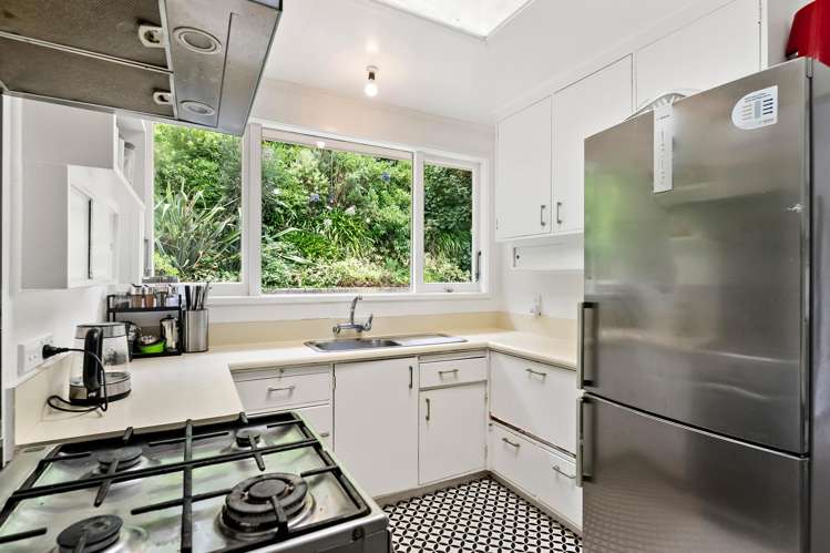 10 Woodhouse Avenue Karori_10