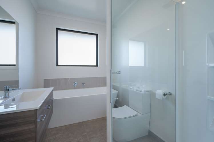 35 Woodley Road Richmond_13