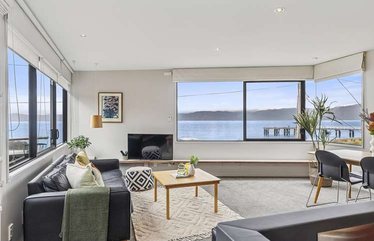 87 Marine Parade Seatoun_2
