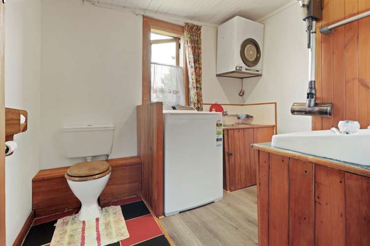 37 Taranui Street Ohura_11